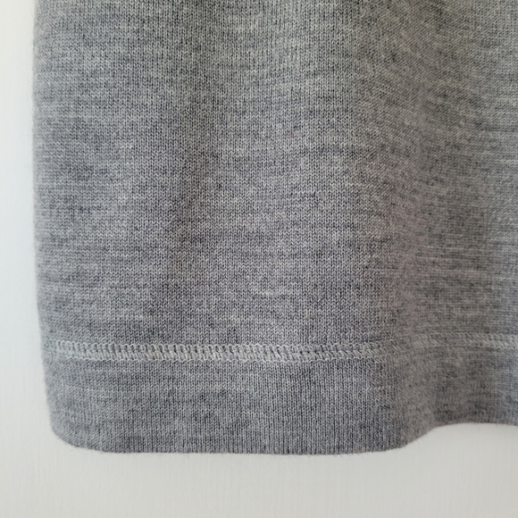 Jones New York 100% Merino Wool mock neck short sleeve sweater, Large - Picture 4 of 6